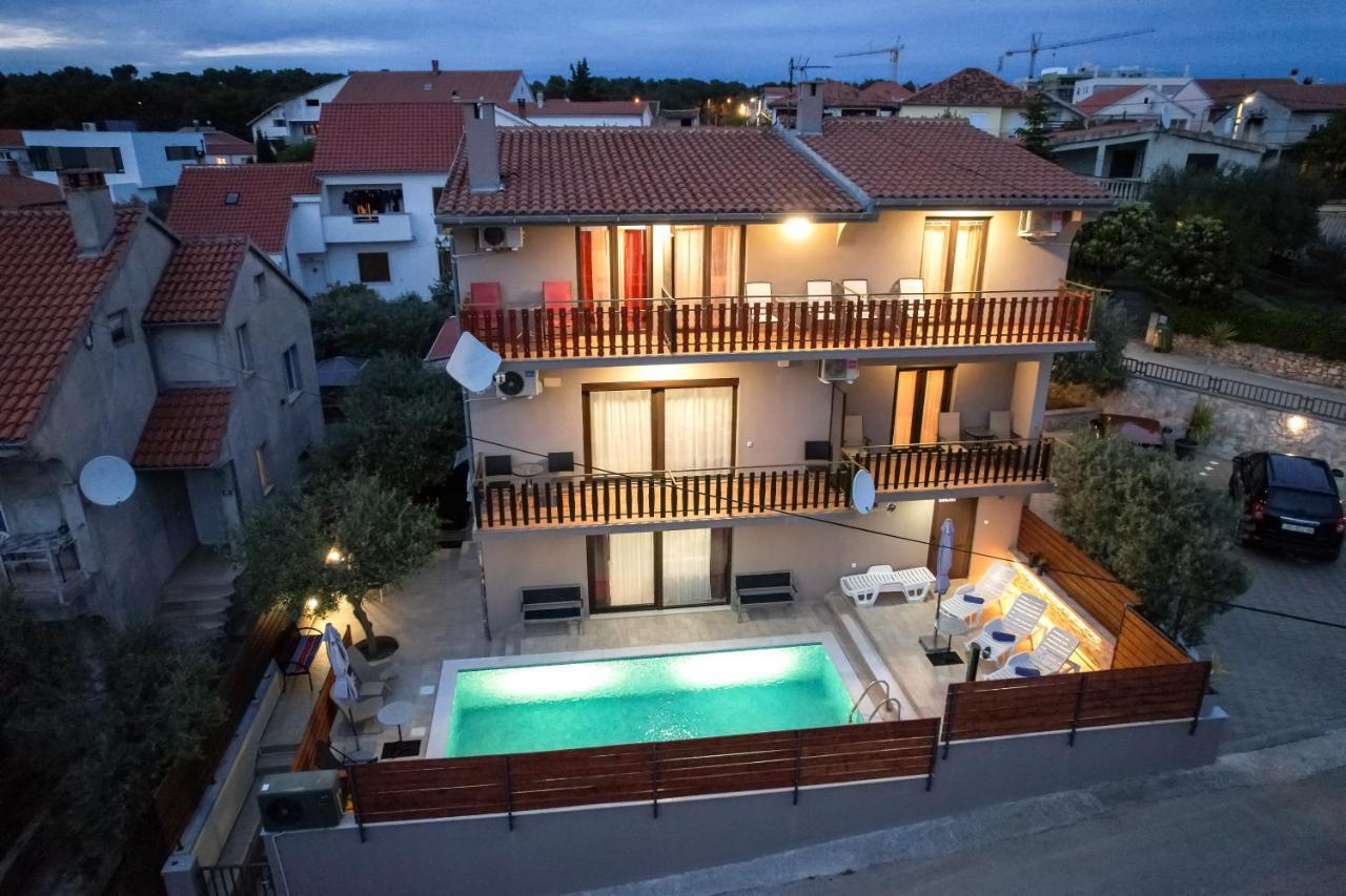 Pool Julia Apartamento *