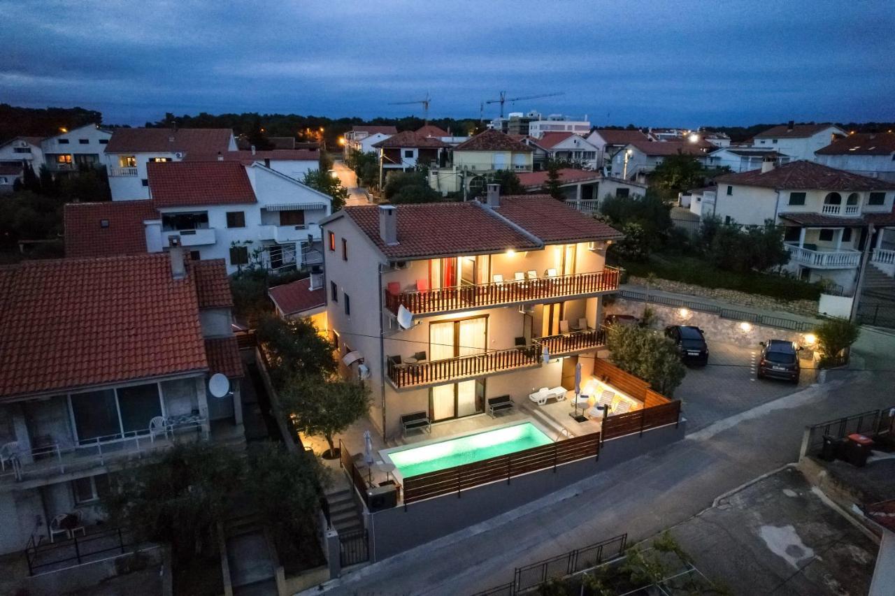 Apartamento Pool Julia *