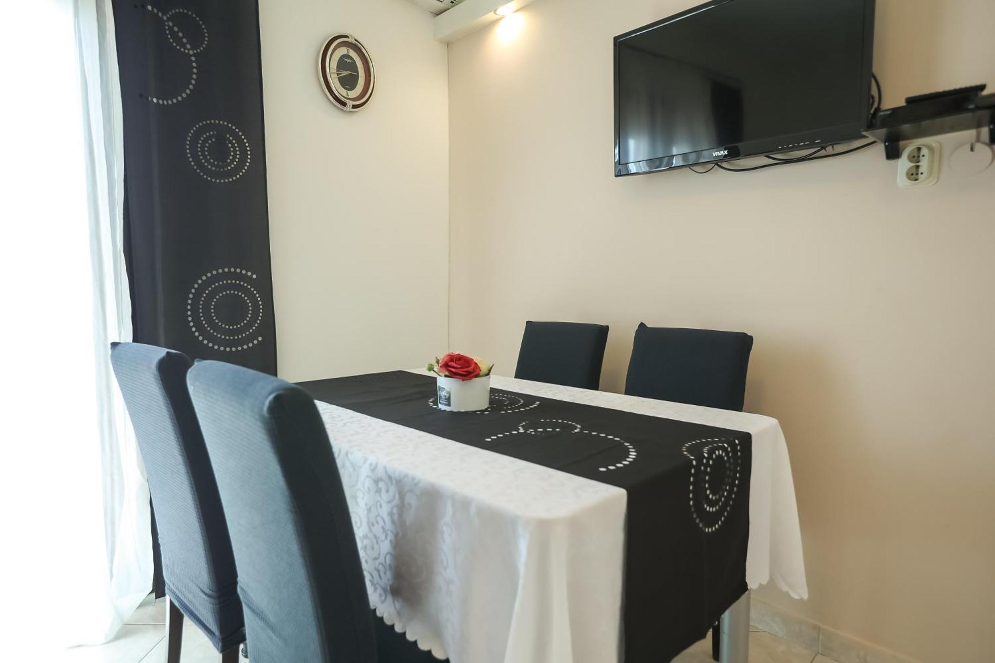 Apartamento Pool Julia *